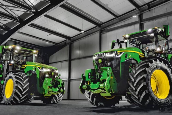 Spoj moći, pameti i čuvanja zemljišta: John Deere Serija 8 spremna za izazove modernih gazdinstava